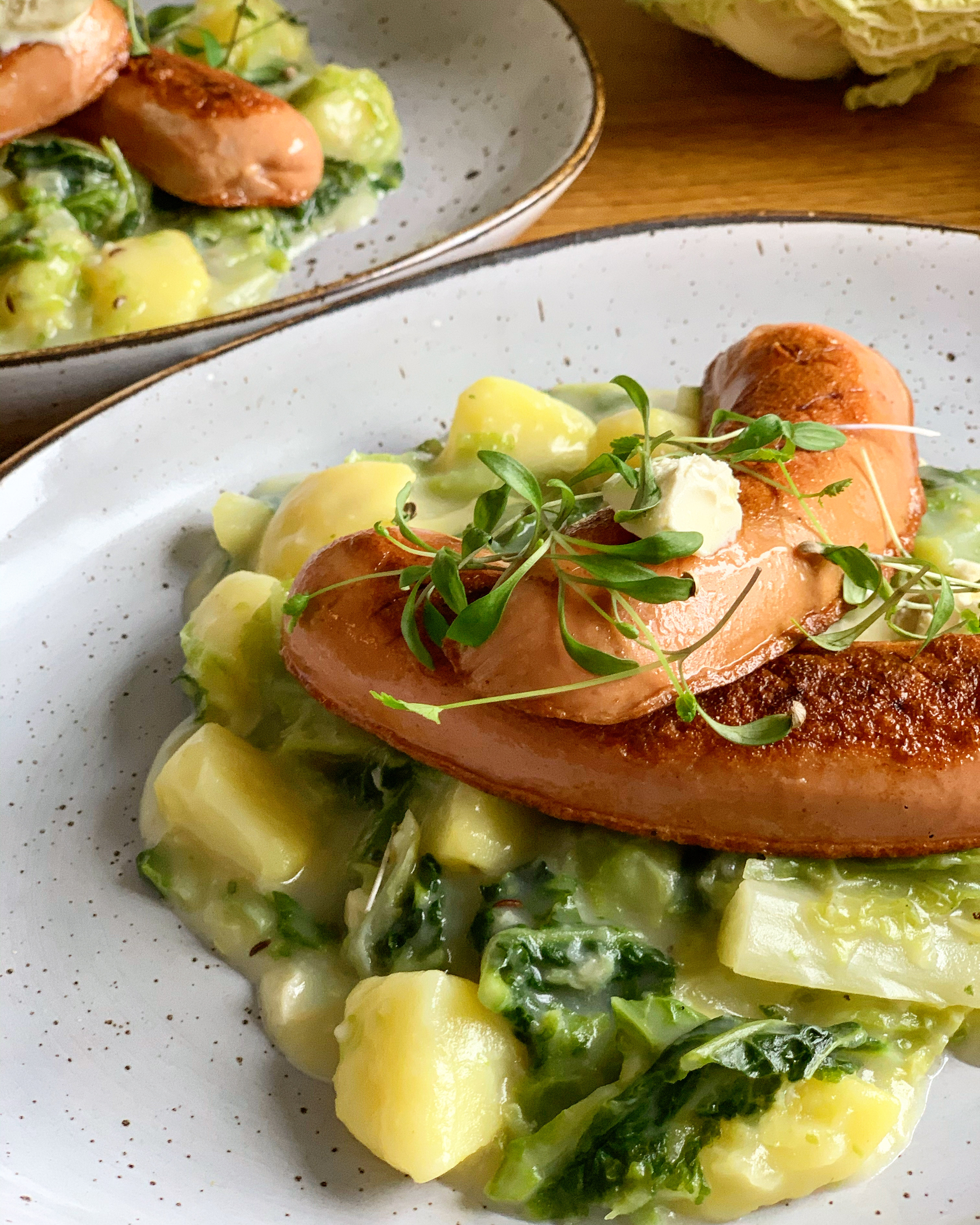 Kohlgemüse mit Knacker