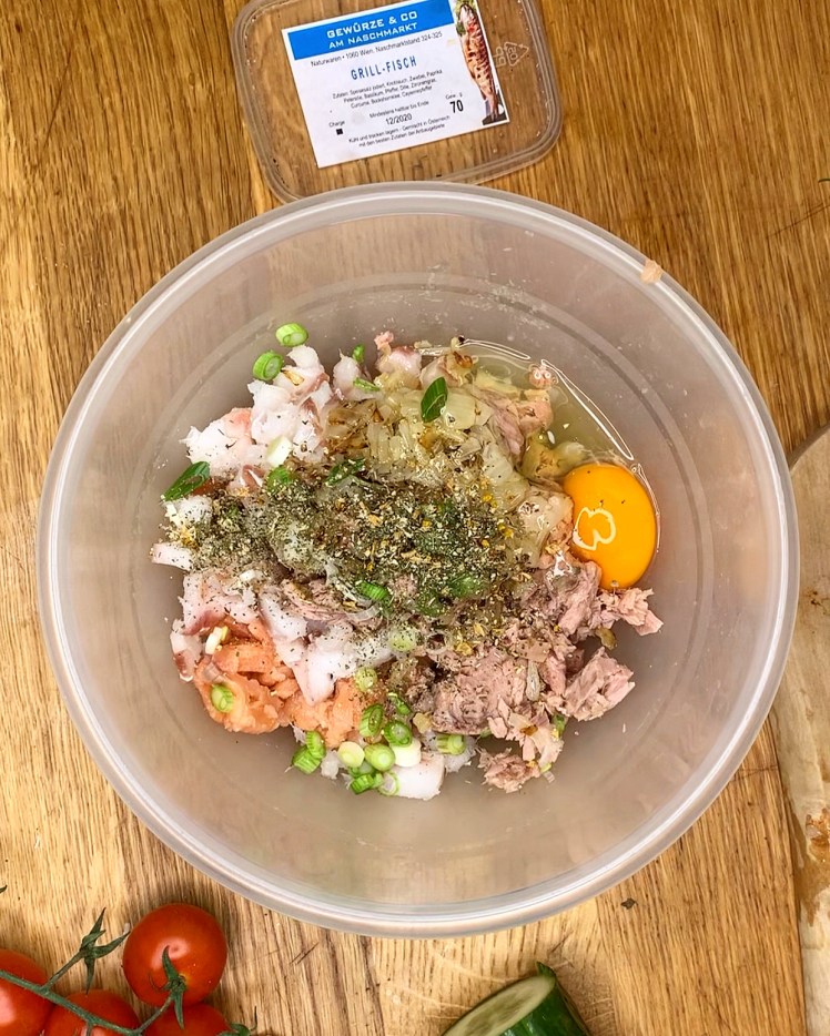 Fischlaberl mit Dill-Gurken