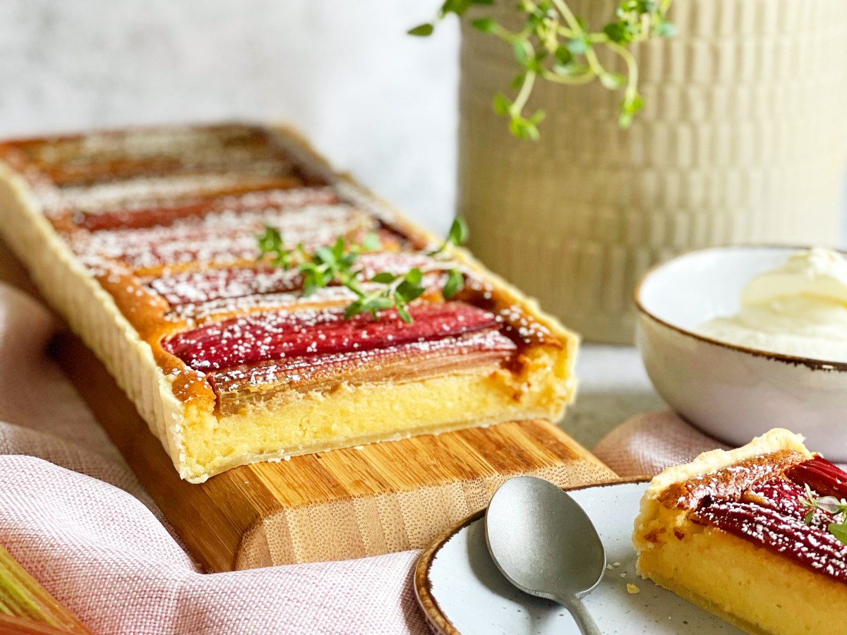 Das rascheste Rhabarbertarte-Rezept mit Griess und&nbsp;Thymian