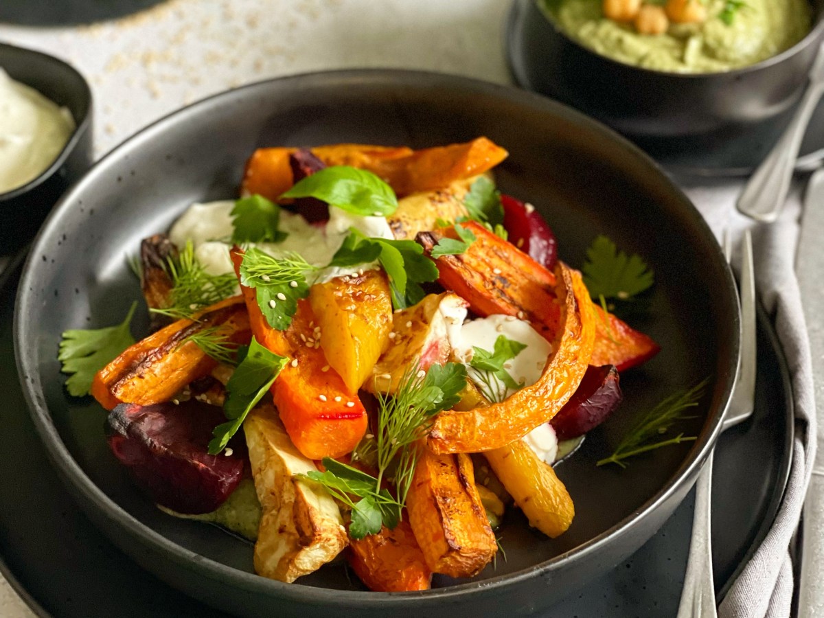 Der Grillgemüseteller mit Bärlauch-Champignon-Humus für den&nbsp;Frühling