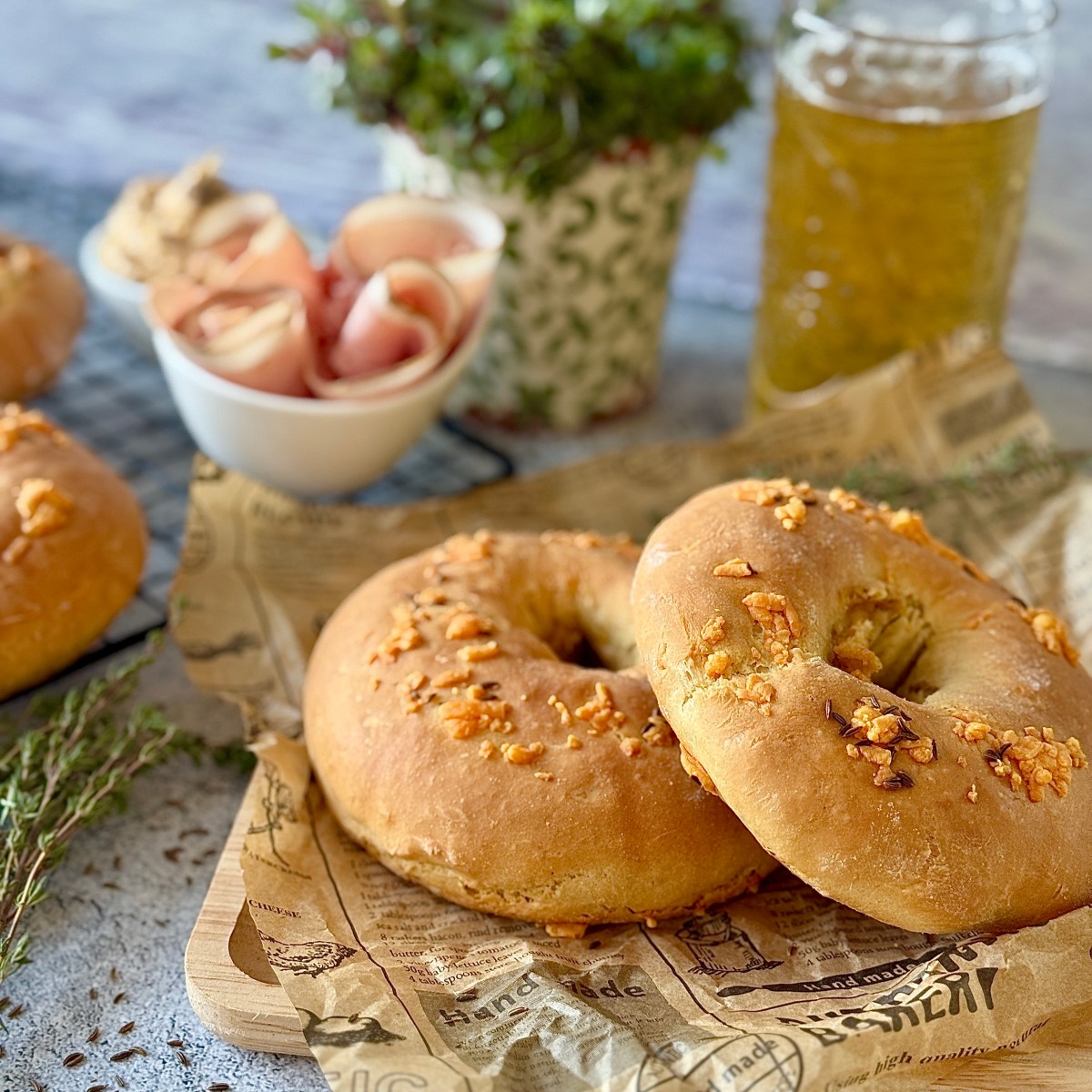 Bier-Donuts mit geselchtem Berger Schinken –&nbsp;Männeredition